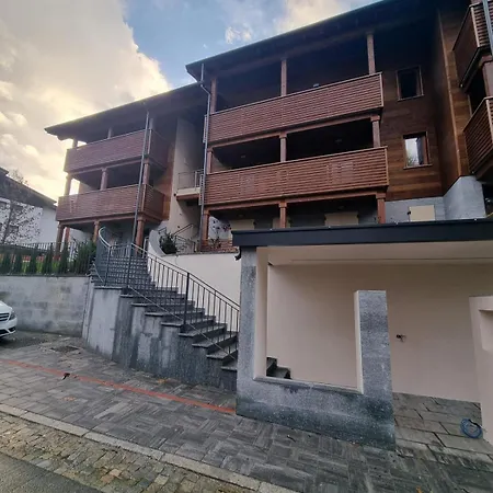 The Nest - Trilo - Wifi - Box - Cortile - Magnolta