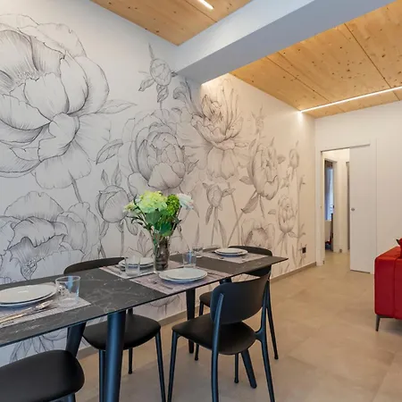 Apartamento The Nest - Trilo - Wifi - Box - Cortile - Magnolta *