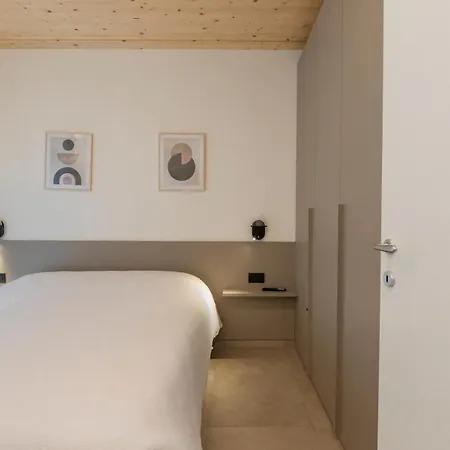 Appartamento The Nest - Trilo - Wifi - Box - Cortile - Magnolta *